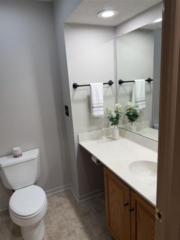 2098 Bent Trail Court, Ann Arbor, MI 48108
