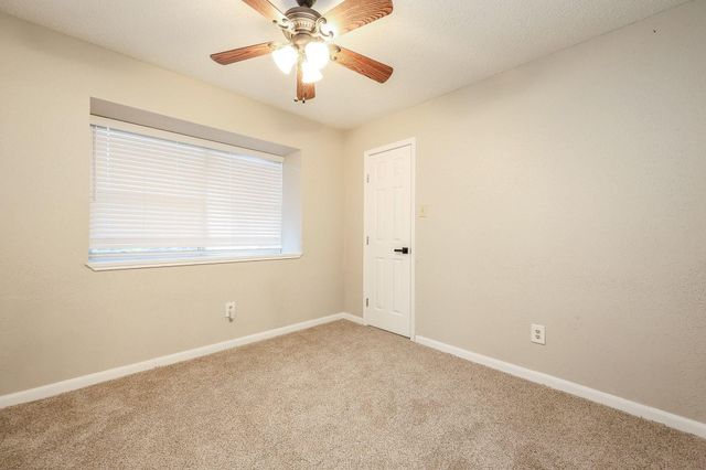 16923 Enchanted Circle W, Sugar Land, TX 77498