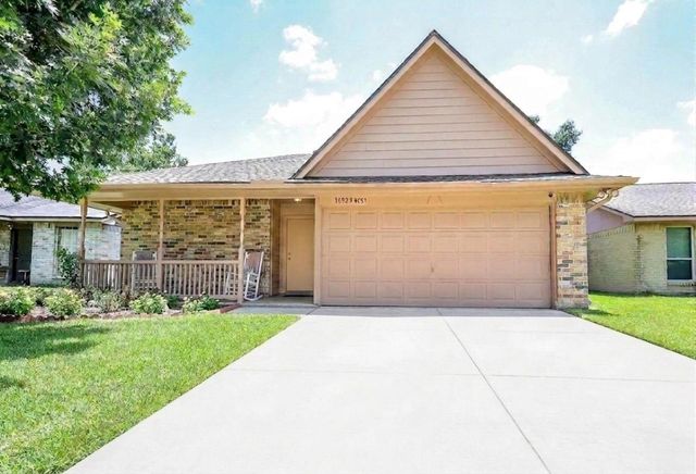 16923 Enchanted Circle W, Sugar Land, TX 77498