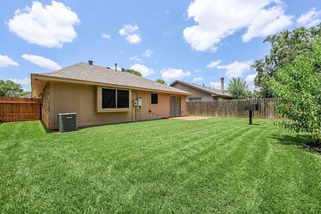 16923 Enchanted Circle W, Sugar Land, TX 77498