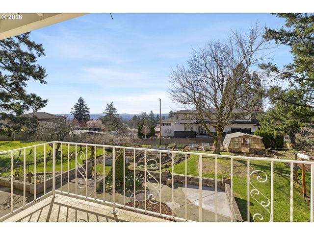 10105 Se 96TH Ave, Happy Valley, OR 97086
