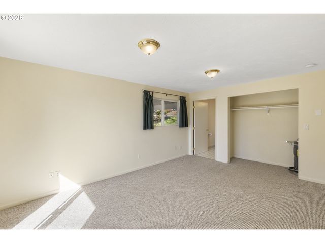 10105 Se 96TH Ave, Happy Valley, OR 97086