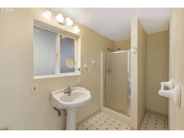 10105 Se 96TH Ave, Happy Valley, OR 97086