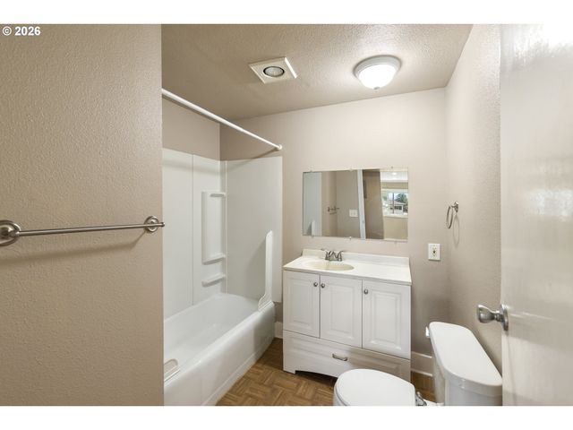 10105 Se 96TH Ave, Happy Valley, OR 97086