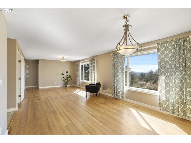 10105 Se 96TH Ave, Happy Valley, OR 97086