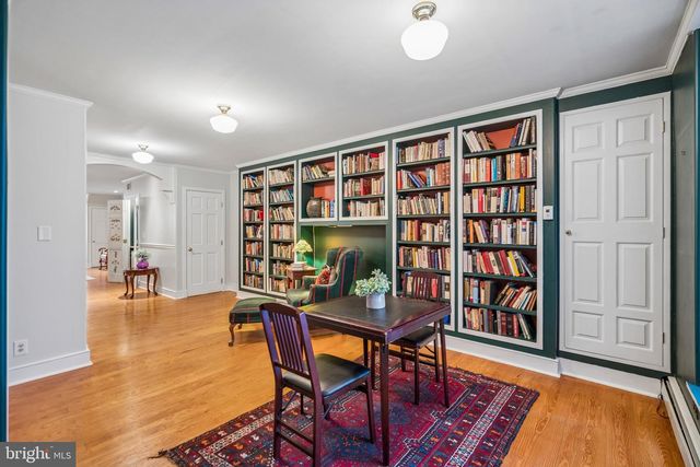156 N 3RD ST, Philadelphia, PA 19106