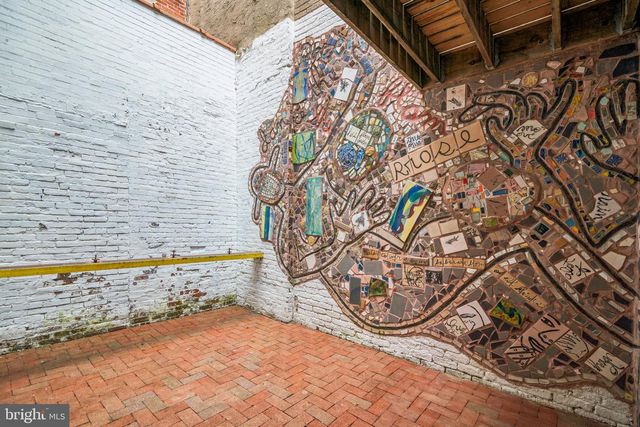 156 N 3RD ST, Philadelphia, PA 19106