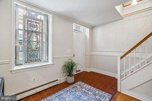 156 N 3RD ST, Philadelphia, PA 19106