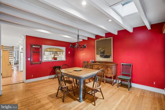 156 N 3RD ST, Philadelphia, PA 19106