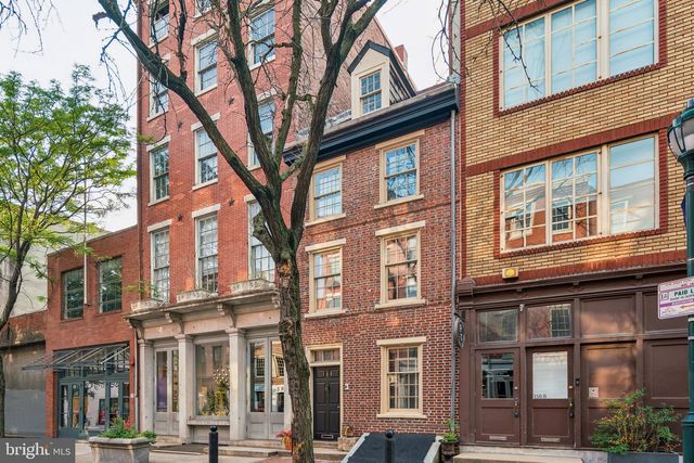 156 N 3RD ST, Philadelphia, PA 19106
