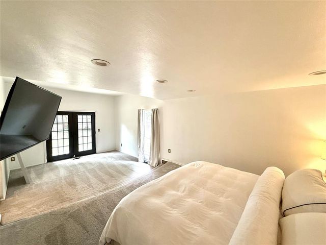 8809 Kensington Road, Oklahoma City, OK 73132