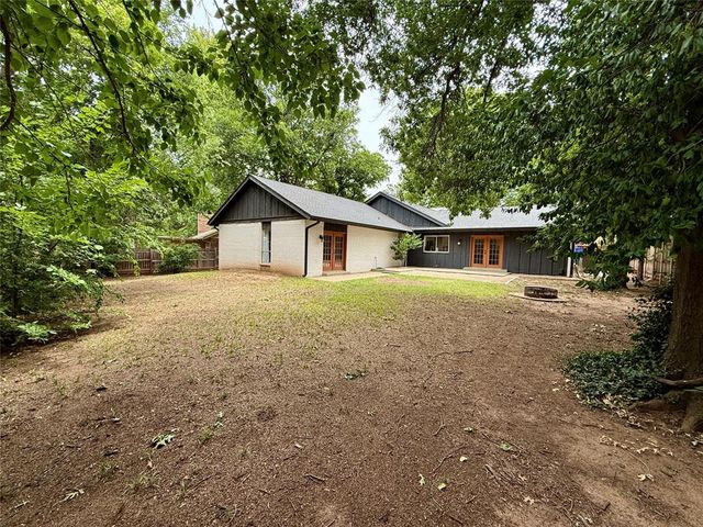 8809 Kensington Road, Oklahoma City, OK 73132