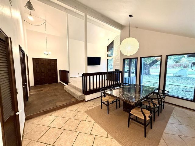 8809 Kensington Road, Oklahoma City, OK 73132