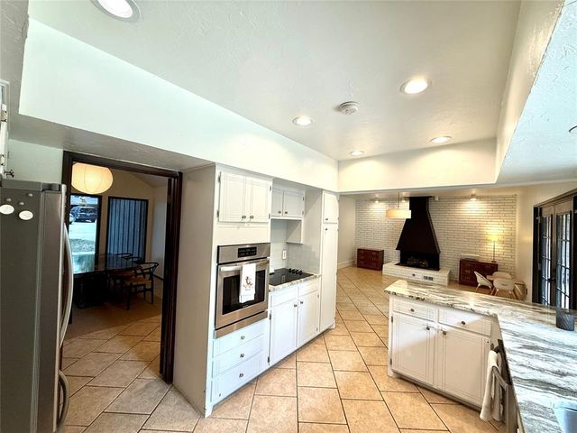 8809 Kensington Road, Oklahoma City, OK 73132