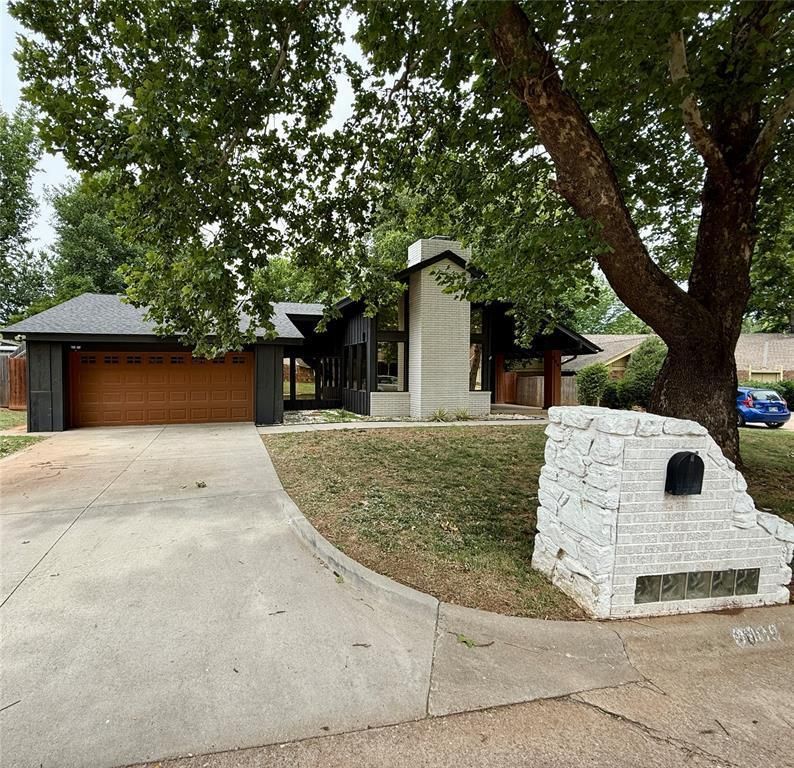 8809 Kensington Road, Oklahoma City, OK 73132