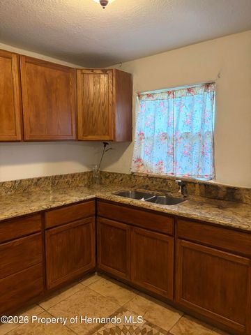 915 Winchester Street, Daytona Beach, FL 32114
