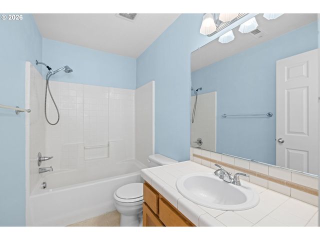 20642 Nw SEDONA Ln, Beaverton, OR 97006