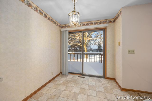 948 Laketown Drive, Holland, MI 49423