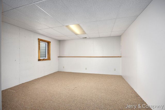 948 Laketown Drive, Holland, MI 49423