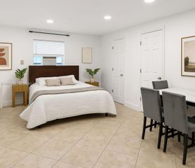 1041 NE 9th Avenue A1, Fort Lauderdale, FL 33304