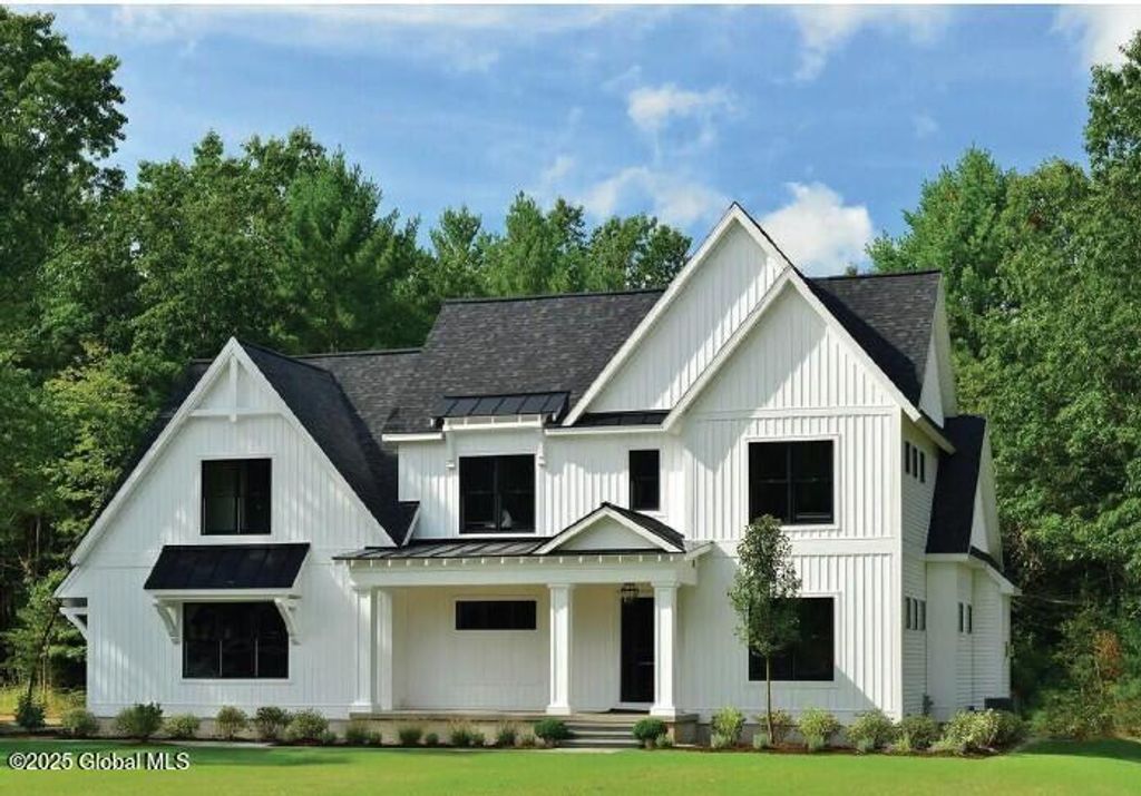 39 Catalina Drive, Milton, NY 12020