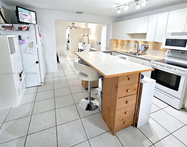 85 NW 126th, North Miami, FL 33168