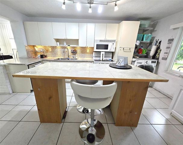 85 NW 126th, North Miami, FL 33168