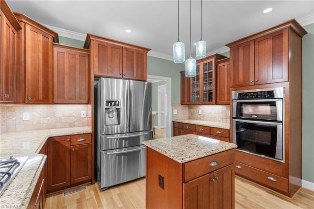 181 N Hiddenbrooke Drive, Advance, NC 27006
