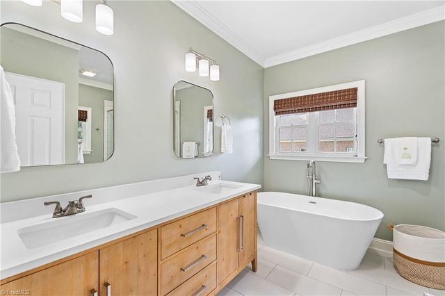 181 N Hiddenbrooke Drive, Advance, NC 27006