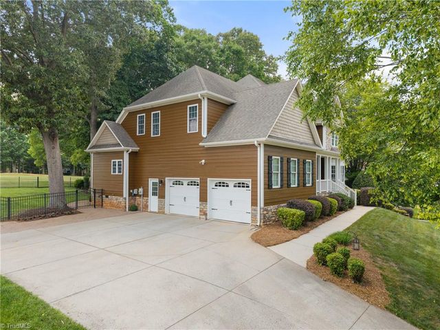 181 N Hiddenbrooke Drive, Advance, NC 27006