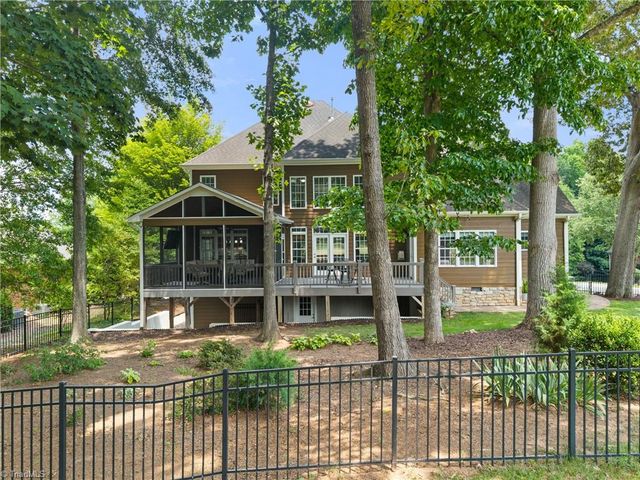 181 N Hiddenbrooke Drive, Advance, NC 27006