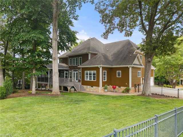 181 N Hiddenbrooke Drive, Advance, NC 27006
