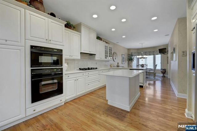 278 Hampshire Ridge 278, Park Ridge, NJ 07656