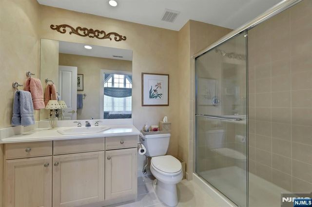 278 Hampshire Ridge 278, Park Ridge, NJ 07656