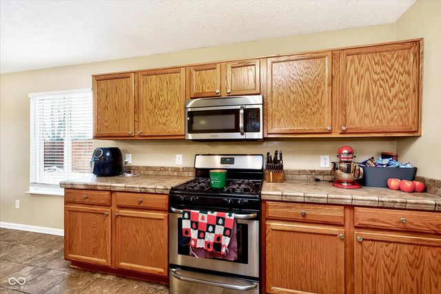 2777 Grand Fir Drive, Greenwood, IN 46143