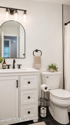 231 Atlantic Street 15, Keyport, NJ 07735