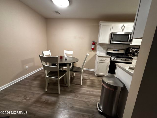 231 Atlantic Street 15, Keyport, NJ 07735