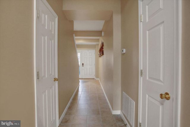2035 POWELL DR, Chambersburg, PA 17201
