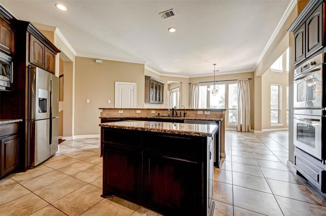 2914 Cotswold Lane, Sugar Land, TX 77479