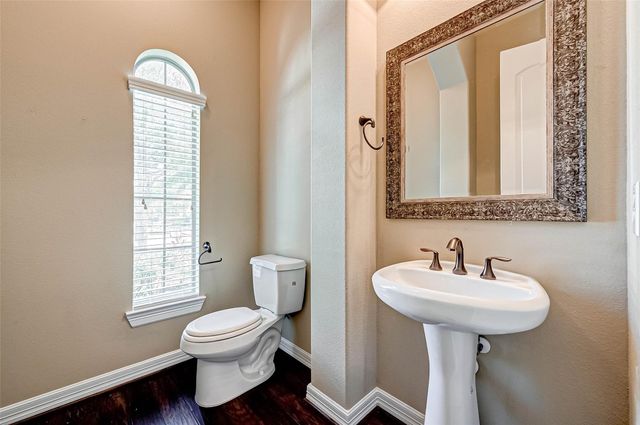 2914 Cotswold Lane, Sugar Land, TX 77479