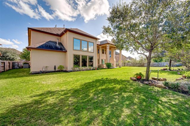 2914 Cotswold Lane, Sugar Land, TX 77479