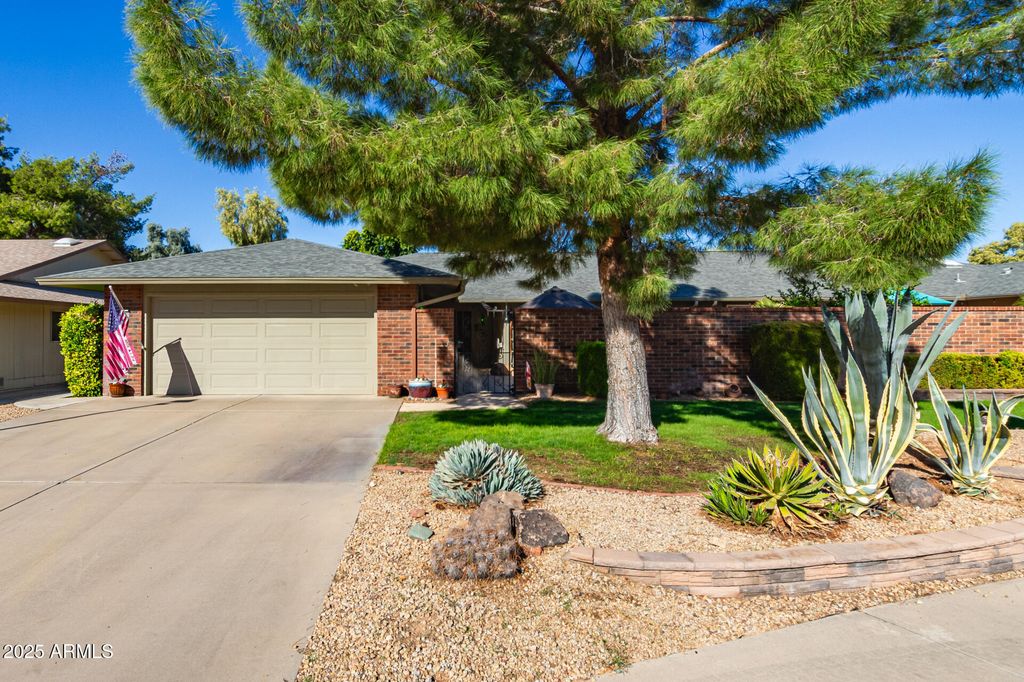 18850 N 130th Avenue, Sun City West, AZ 85375