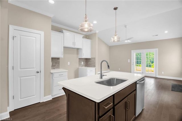 811 Gibb Street, Winston-salem, NC 27106