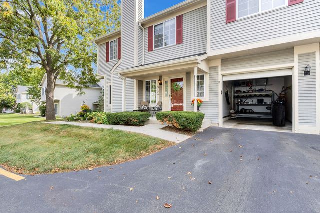 317 Windsor Court A, South Elgin, IL 60177