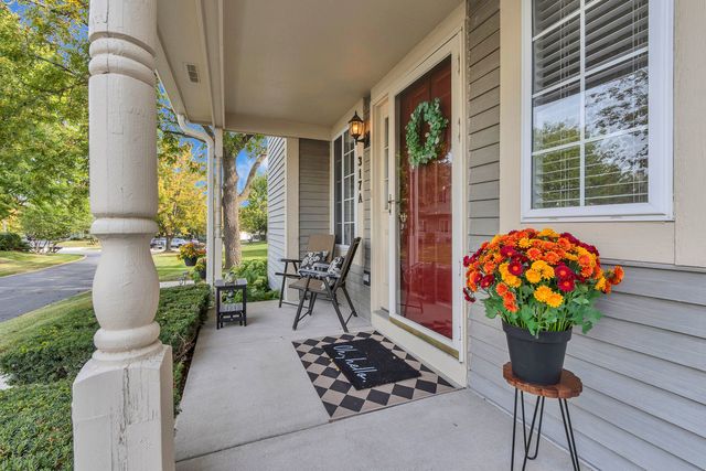 317 Windsor Court A, South Elgin, IL 60177