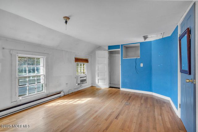 22 E Lacey Road, Forked River, NJ 08731