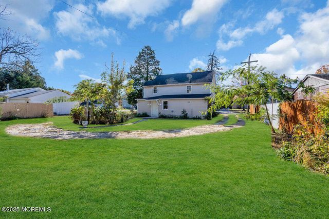 22 E Lacey Road, Forked River, NJ 08731