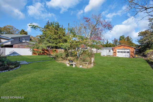 22 E Lacey Road, Forked River, NJ 08731