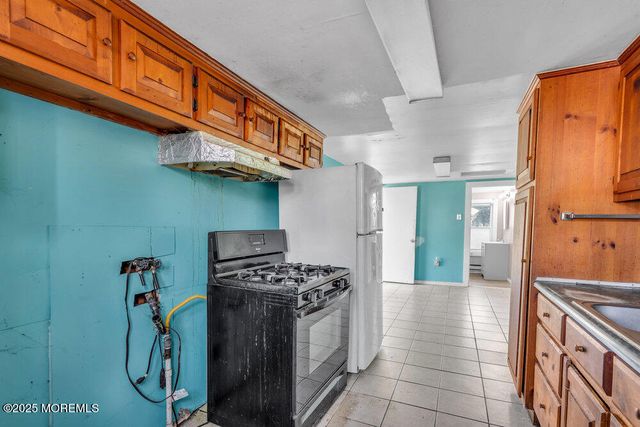 22 E Lacey Road, Forked River, NJ 08731