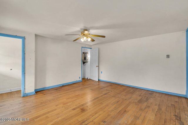 22 E Lacey Road, Forked River, NJ 08731